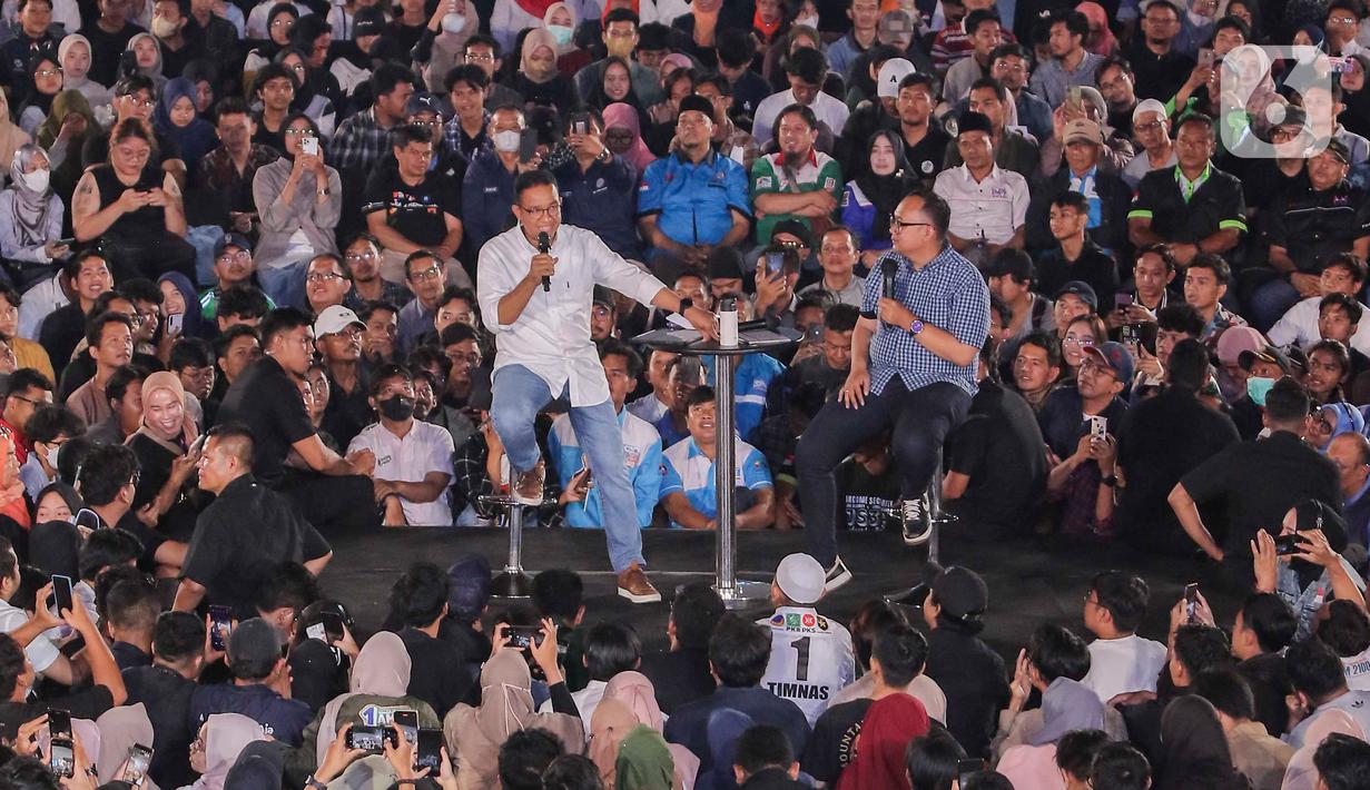 Anies mendengar keluhan pekerja terkait dengan sistem outsourcing. Anies berjanji bakal membasmi praktik outsourcing yang kerap merugikan pekerja. (Liputan6.com/Angga Yuniar)