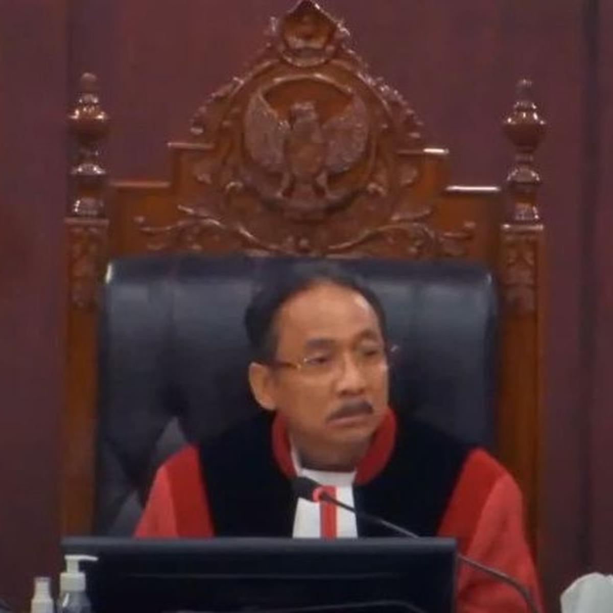 Hakim MK Suhartoyo