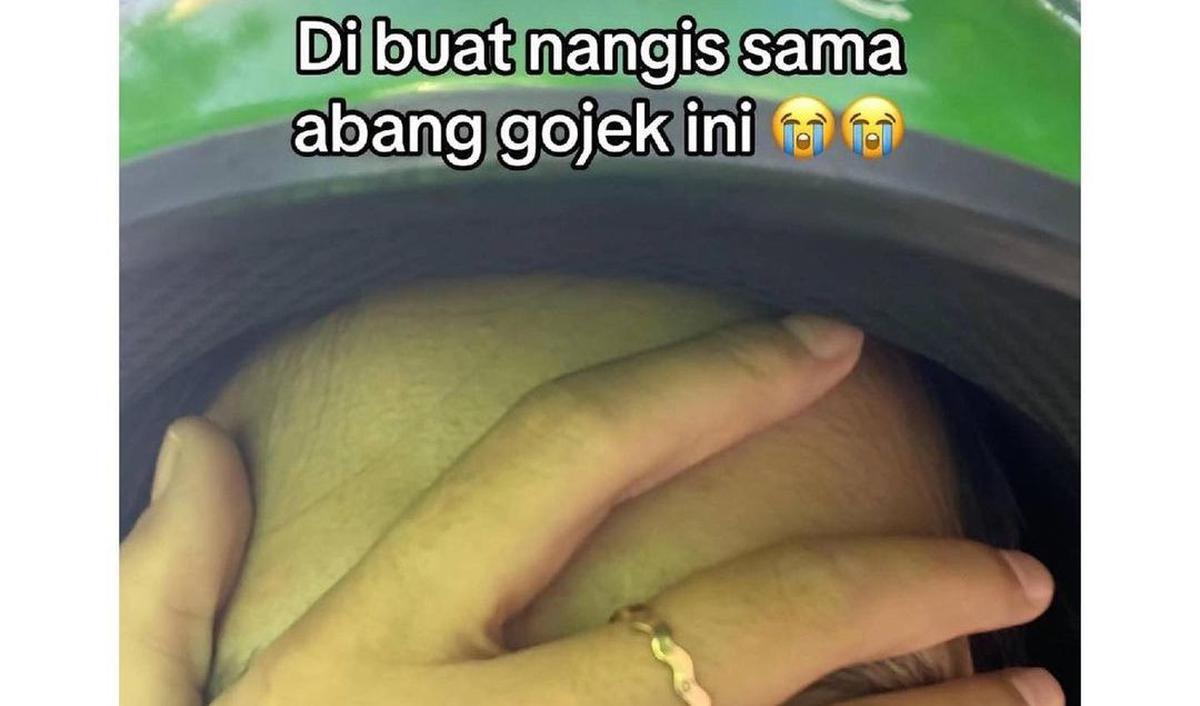 Tak pelak, perkataan driver ojek online ini membuat sang penumpang menangis. Bahkan, wanita ini mengaku menangis sepanjang perjalanan. <br>
