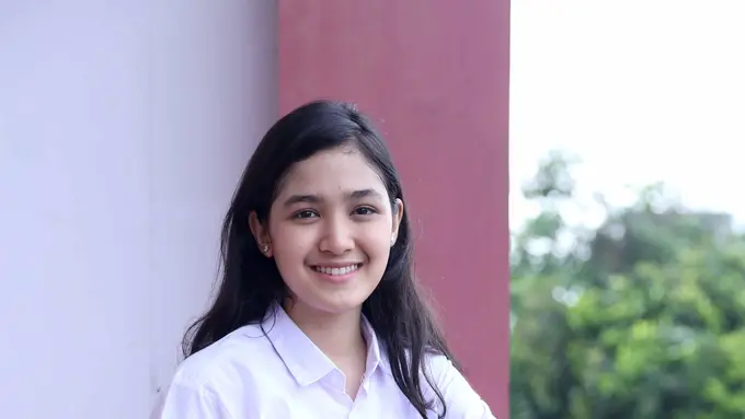 [Bintang] Keseruan Adegan Perkusi Cut Syifa di Sinetron Anak Sekolahan