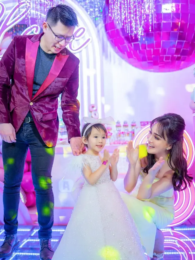 Meriahnya pesta ulang tahun ke-3 Claire Herbowo putri Shandy Aulia (Foto: Instagram shandyaulia)
