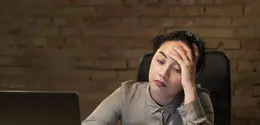 Yuk, simak cara membangun semangat untuk bekerja keras di tengah rasa malas, yang bisa kamu coba satu per satu. [Dok/freepik.com]