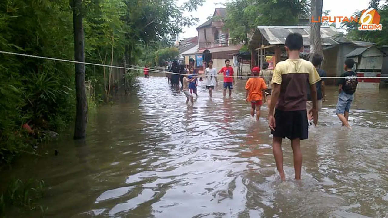 banjir-ciledug-131114c.jpg