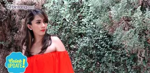 Cut Memey harus punya waktu berduaan dengan suaminya, Paul Rowler. 