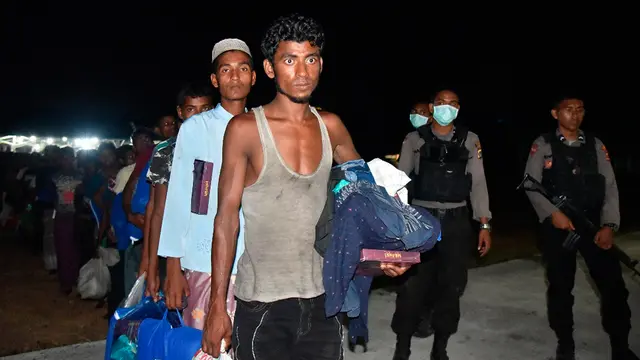 76 Pengungsi Rohingya Terdampar di Perairan Aceh