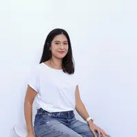 Dian Sastrowardoyo menjadi produser di film Guru Guru Gokil (Daniel Kampua/Fimela.com)