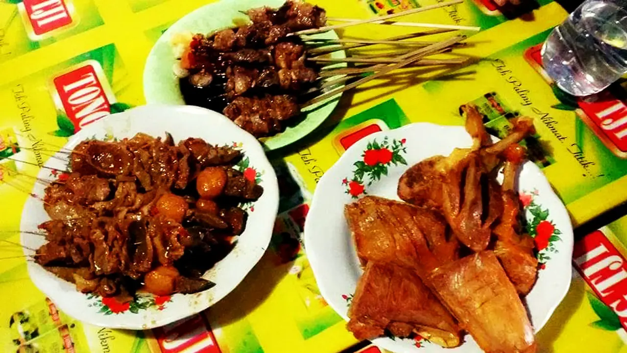 Kupat blengong