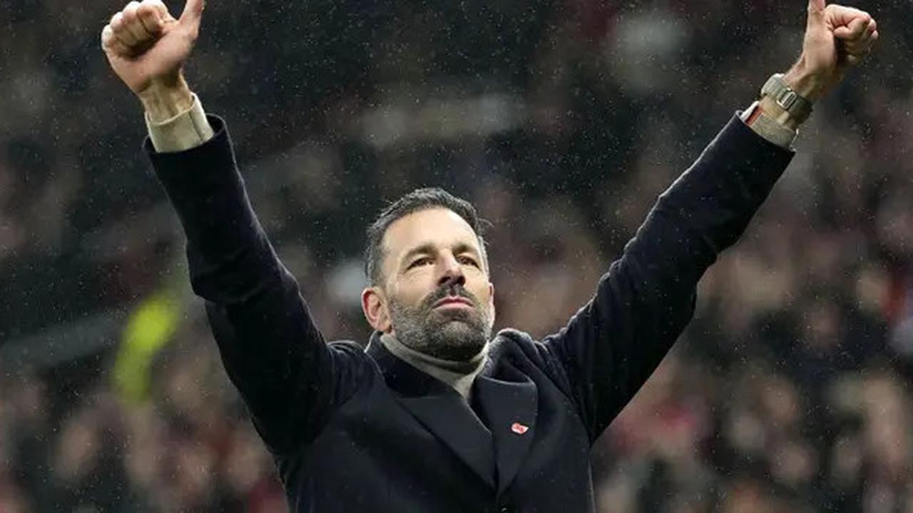 Ruud van Nistelrooy Tulis Pesan Menyentuh di Momen Perpisahan: MU Akan Selalu Memiliki Tempat Istimewa di Hati Saya