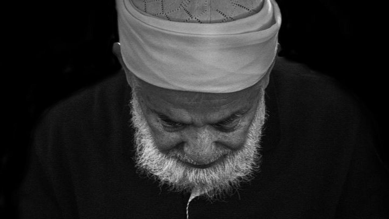 Doa Memakai Pakaian Latin dan Artinya, Pahami Adabnya