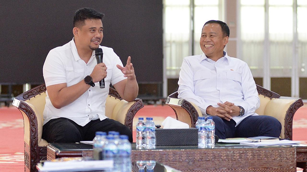 Gubernur Sumut Bobby Nasution saat menerima kunjungan Direktur Jenderal Hubungan Darat, Kementerian Perhubungan, Irjen Pol (P) Aan Suhanan