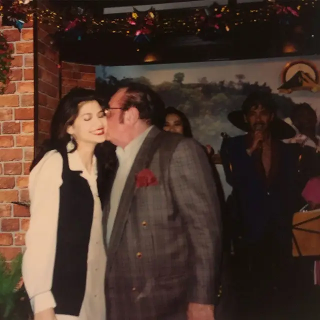 Rindu Ayah, Ini 6 Potret Kenangan Tamara Bleszynski dengan Papanya