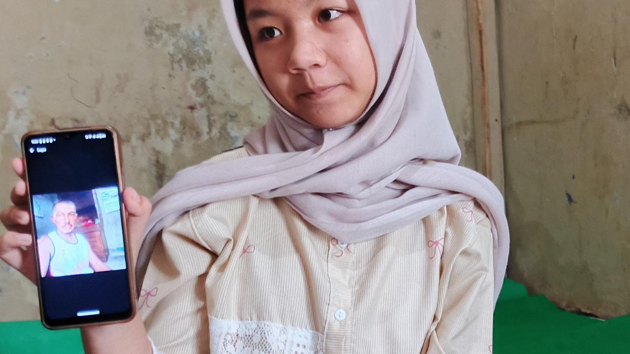Anak Dendi Korban Meninggal Longsor Tambang di Cirebon