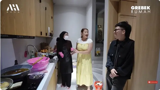 9 Potret Sudut Rumah Mewah Pinkan Mambo, Perlihatkan Dapur Bikin Donat Viral