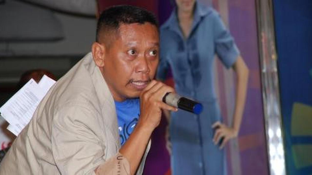 Tukul tak hadir, korban banjir Tebet puas dihibur Didin Bagito