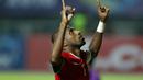 Boaz Solossa, kapten Timnas Indonesia di Piala AFF 2016 yang sayang keluarga. (Bola.com/Peksi Cahyo)