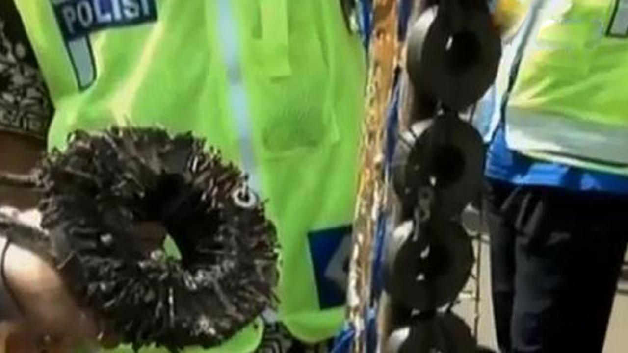 Marak Keluhan Ban Bocor, Sat Lantas Jakbar Operasi Ranjau Paku