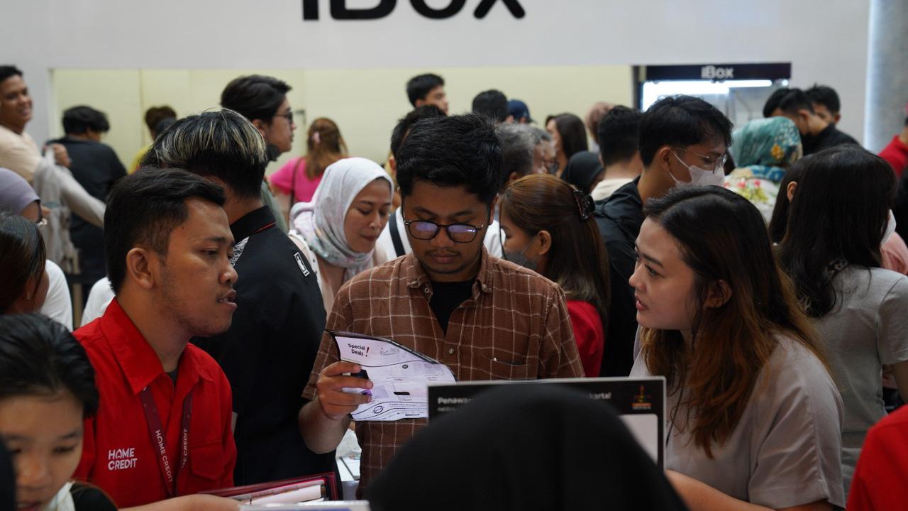 Home Credit sebagai salah satu mitra pembiayaan iBox, turut menawarkan promo cicilan bunga 0% di Jakarta Fair Kemayoran