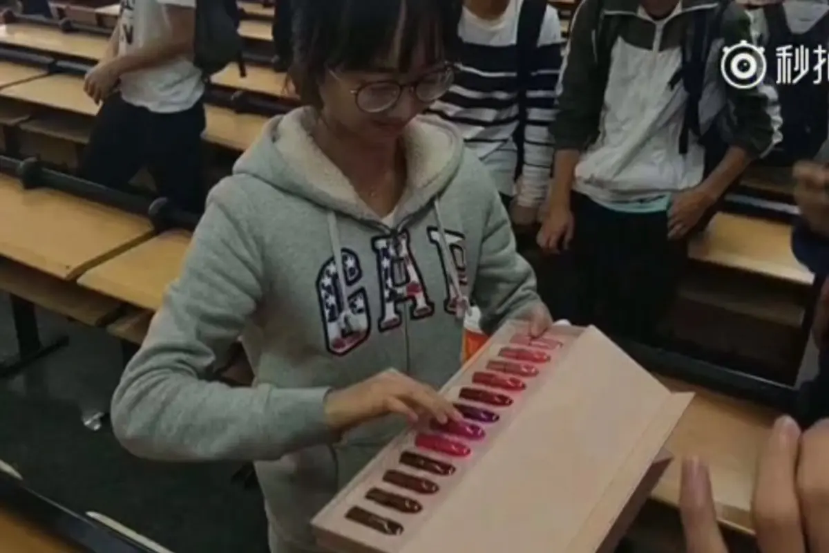 [Bintang] Lipstik