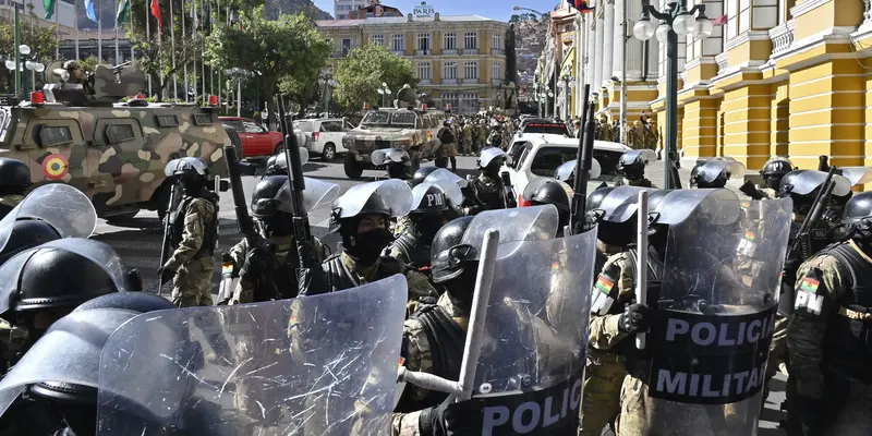 Istana Presiden Bolivia Diserbu Tentara