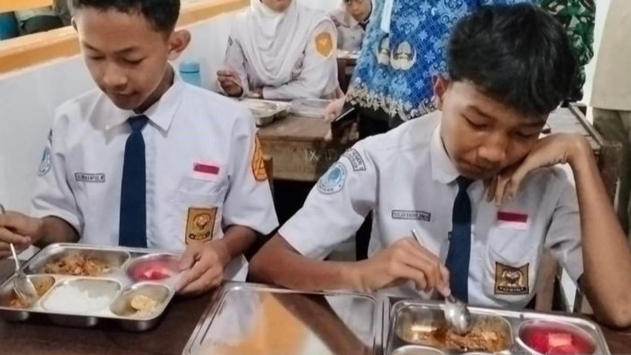 BGN Sebut Makan Bergizi Gratis Bisa Kurangi Tawuran, Ini Alasannya