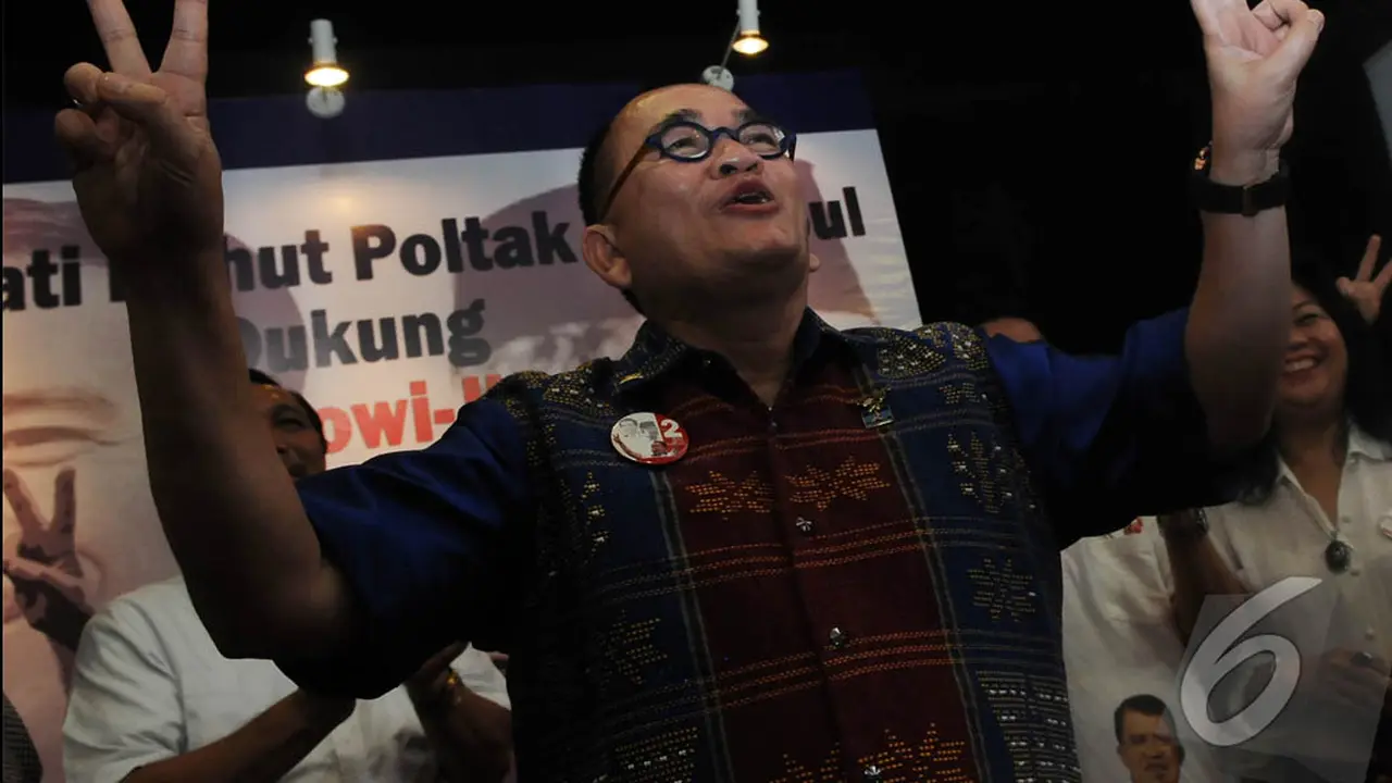 Ruhut Sitompul Berbalik Dukung Jokowi
