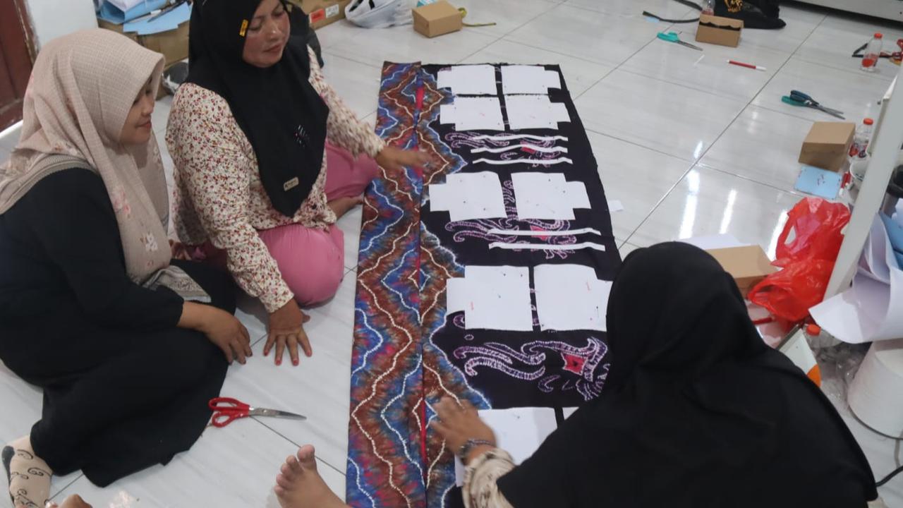 Pejuang Perempuan Sekitar Tambang Hingga Kini Bisa Raup Jutaan Rupiah per Bulan