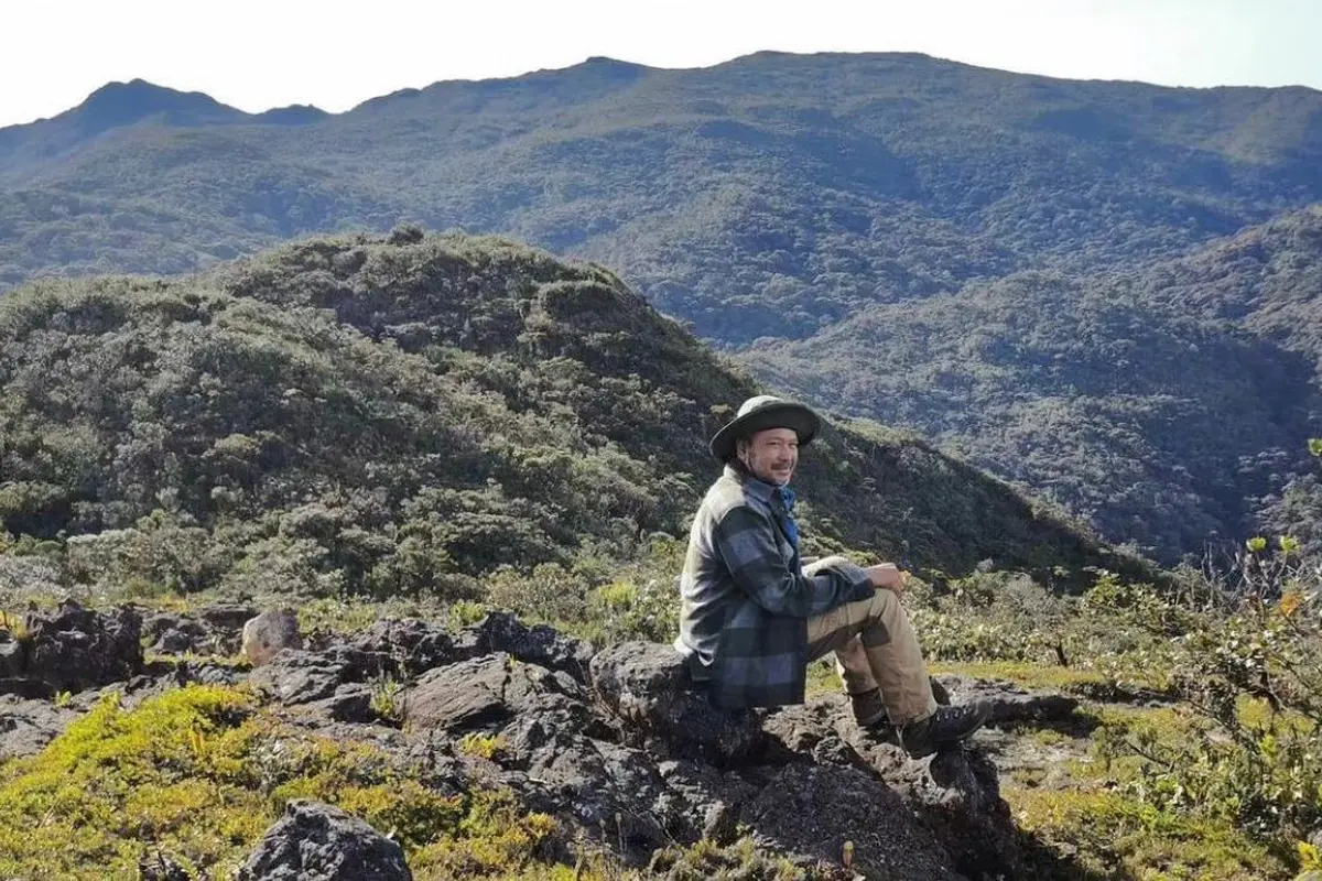 Seorang pendaki di Taman Nasional Gunung Leuser di Aceh