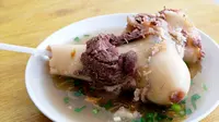 Penasaran seperti apa kelezatan kuliner sup tulang sumsum dan iga sapi yang satu ini?