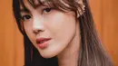 Memiliki hobi travelling dan berbagai olahraga menantang, dalam kesehariannya, tidak jarang Della mengucir rambut pendeknya tersebut, Sejak sukses dengan filmnya yang berjudul Love For Sale, namanya pun kian populer yang sampai saat ini sequel filmnya banyak dinanti. (Liputan6.com/IG/@delladartyan)