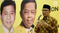 Ridwan Kamil memberi keterangan saat konferensi pers mengenai pengumuman calon Gubernur dan Wakil Gubernur Jawa Barat di DPP Golkar, Jakarta, Kamis (9/11). Golkar resmi mengusung Ridwan Kamil dan Daniel Muttaqien di Pilgub Jabar (Liputan6.com/Johan Tallo)