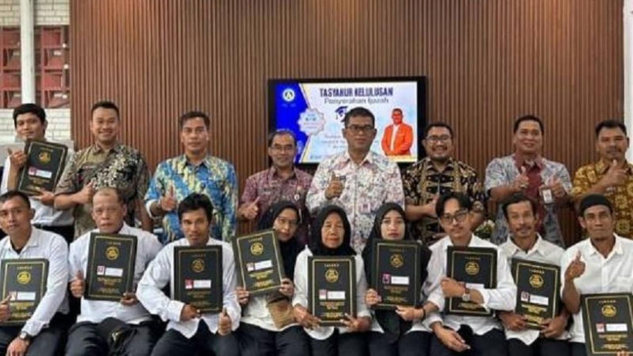 Tidak Ada Kata Terlambat! DLH Tangerang Fasilitasi Pendidikan Petugas Kebersihan Melalui Program Paket