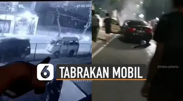 Terekam kamera cctv mobil melaju sangat kencang menabrak mobil lain dan sepeda motor yang melintas.