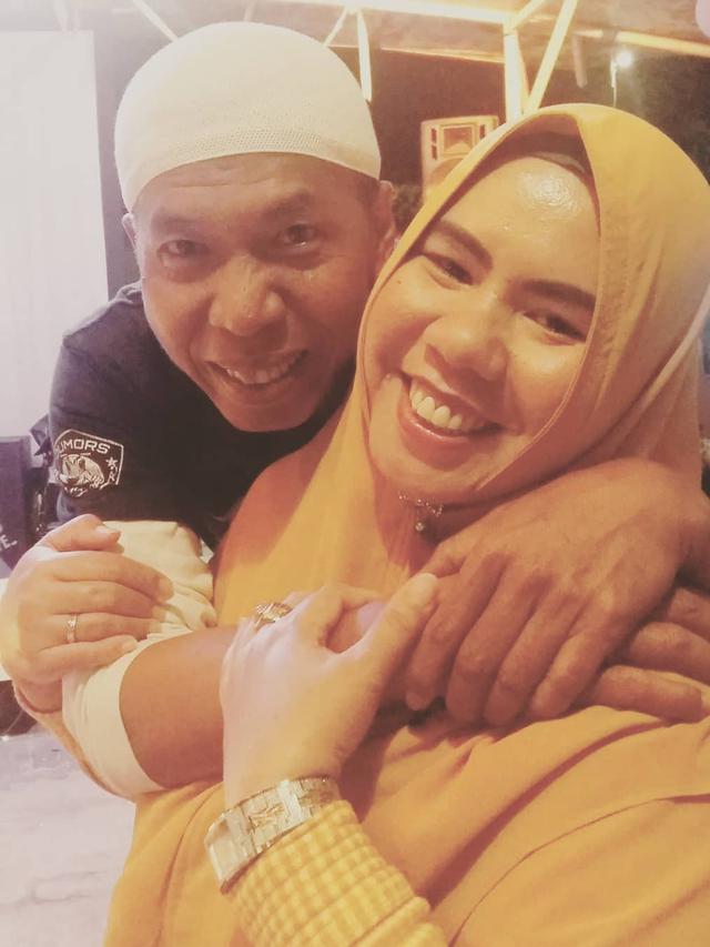 21 Tahun Bersama, Ini 6 Momen Manis Kiwil dan Rochimah Istri Pertama