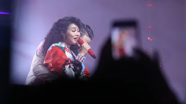 [Bintang] Andre Hehanusa dan Yura Yunita