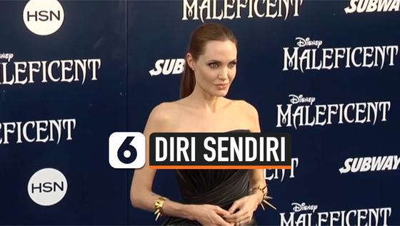 VIDEO: Angelina Jolie Ingin Kaum Perempuan Tahu Nilai Diri Sendiri