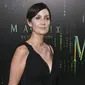 Carrie-Anne Moss menghadiri Pemutaran Perdana Film "The Matrix Resurrections" Red Carpet AS di The Castro Theatre pada 18 Desember 2021 di San Francisco, California. (STEVE JENNINGS / GETTY IMAGES NORTH AMERICA / GETTY IMAGES VIA AFP)