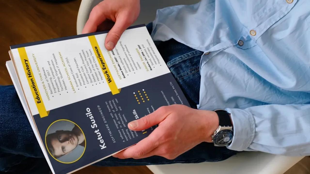 4. Contoh CV Modern dan Kreatif dalam Bahasa Indonesia