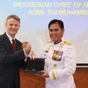 Kasal Muhammad Ali Terima Penghargaan Order of Australia