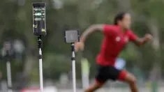 Alat Smart Gate saat digunakan pemain Timnas Indonesia saat latihan di Lapangan G, Senayan, Jakarta, Rabu, (19/2/2020). Pada sesi latihan kali ini Timnas menjalani tes fisik dengan menggunakan alat Smart Gate. (Bola.com/M Iqbal Ichsan)