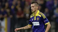 MU Kepincut Bek Berbakat Slovenia