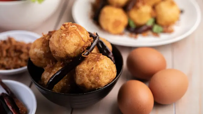 Telur Bumbu Bali: Sensasi Pedas Manis Gurih Menggoda!