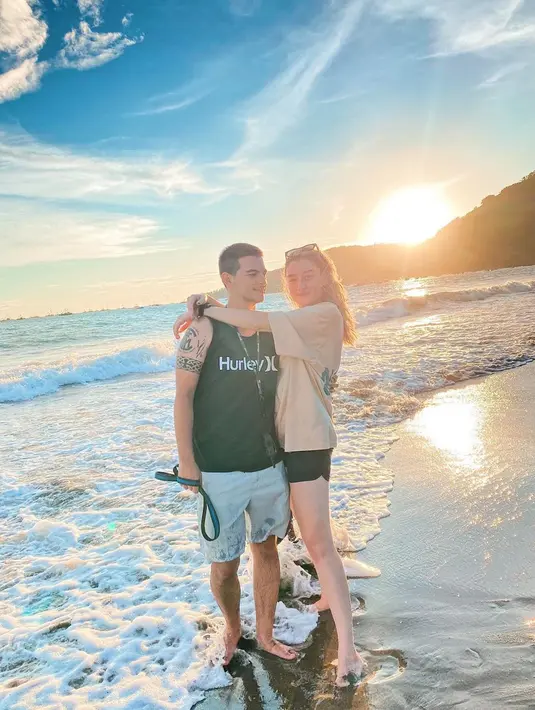 <p>Menurut Ciccio Manassero, kalau hanya menikahi Natasha Ryder itu adalah hal mudah. Tapi dia tetap harus mempersiapkan segala hal mulai dari finansial hingga mental. (Instagram/ciomanassero)</p>