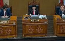 VIDEO: Hakim KIP Emosi Dengar Jawaban KPU Surakarta Soal Ijazah Jokowi "Kenapa Sih Tak Terbuka?"