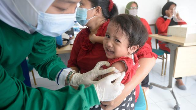 Anak-Anak Saat Divaksin Campak Hingga Polio