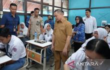 KPK Jemput Bola, Periksa Putra Gubernur Kalbar Ria Norsan di Polda Terkait Korupsi di Dinas PU