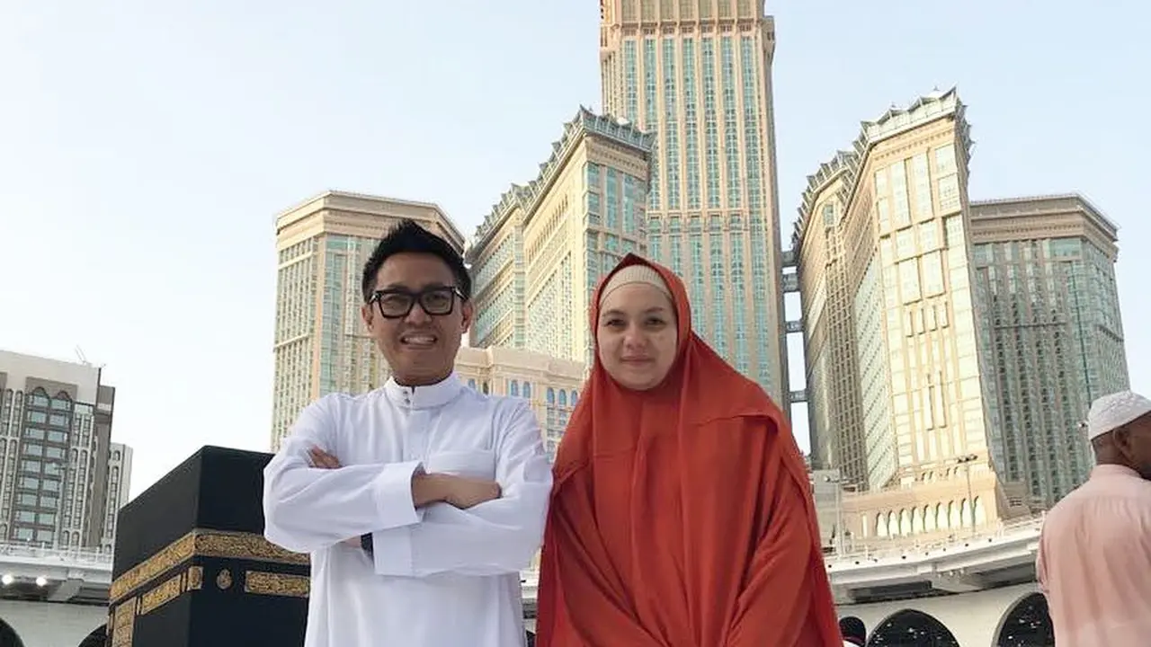 Viona Rosalina dan Eko Patrio