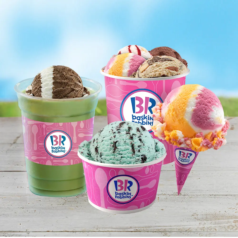 Berbagai varian produk es krim dari Baskin Robbins.