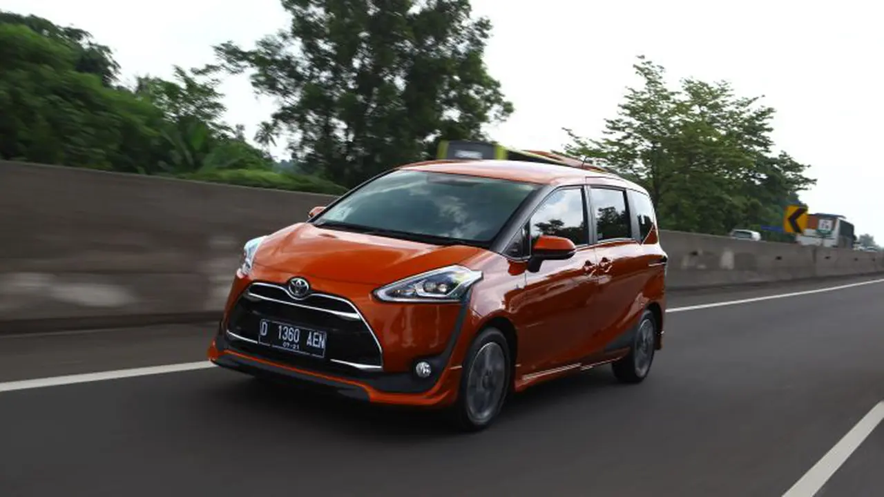 Toyota Sienta