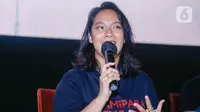 Aktris Tara Basro  saat jumpa pers peluncuran trailer "Pengabdi Setan 2: The Communion di Jakarta, Kamis (16/6/2022). Cuplikan (trailer) perdana film Pengabdi Setan 2: The Communion akhirnya dirilis. (Liputan6.com/Herman Zakharia)