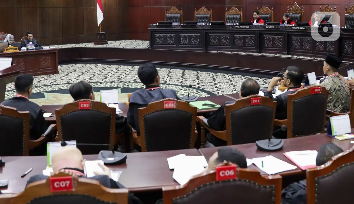 Ada 310 perkara dengan rincian 23 perkara terkait pemilihan gubernur, 238 pemilihan bupati, dan 49 pemilihan wali kota. (Liputan6.com/Herman Zakharia)
